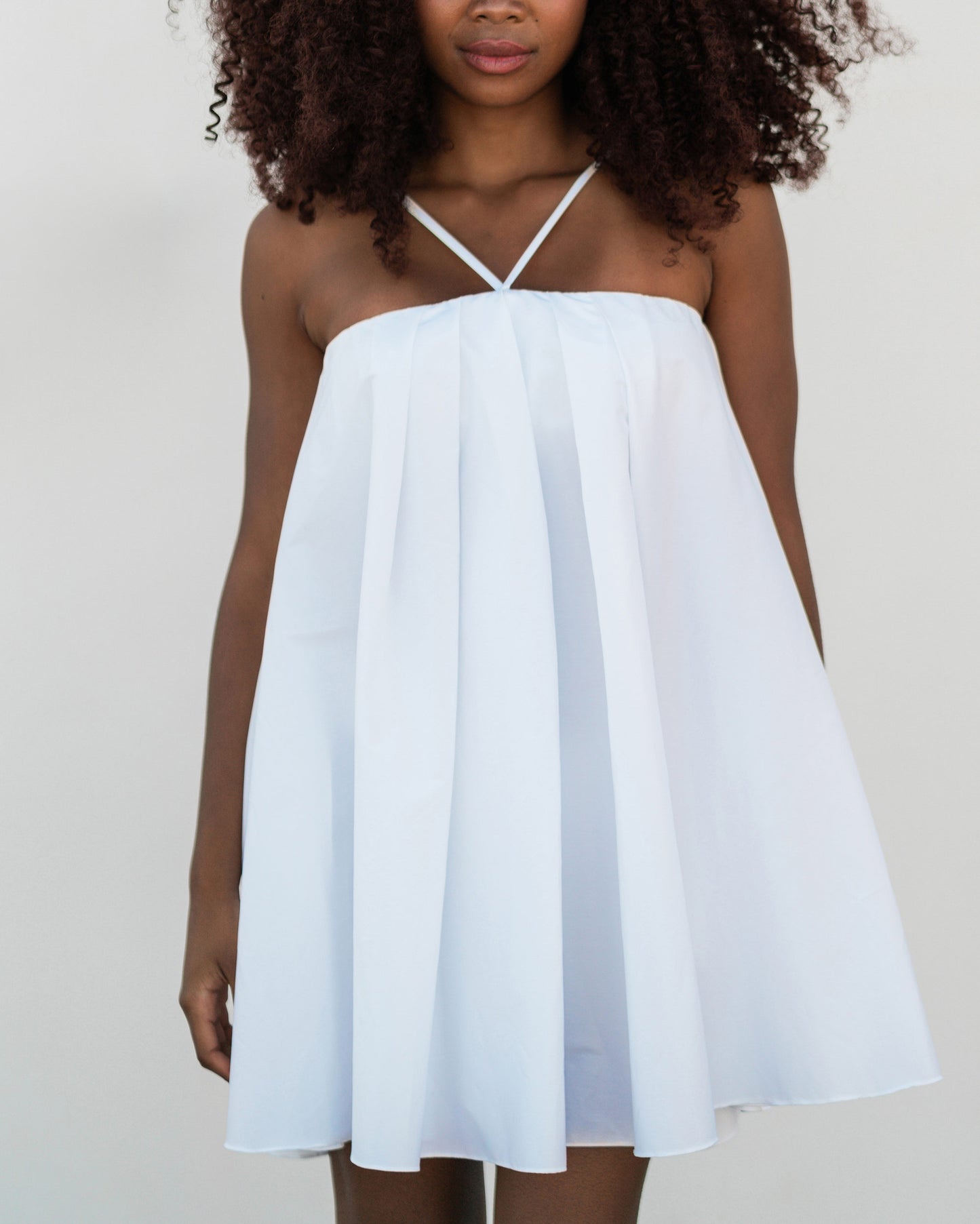 Abito mini in cotone bianco